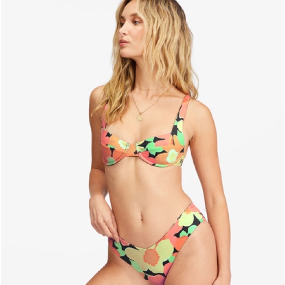 🔆BILLABONG🔆 PRETTY DAZE UNDERWIRE PRETTY DAZE FIJI BIKINI SET - Picture 3 of 16